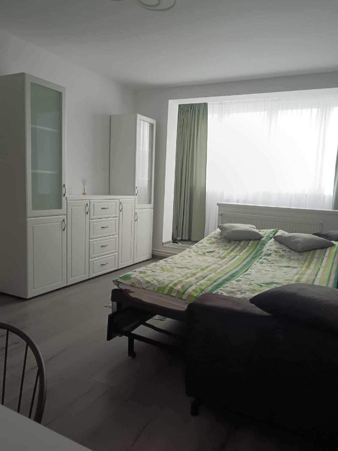 Enci Kiado Apartman Miercurea Ciuc Exterior photo