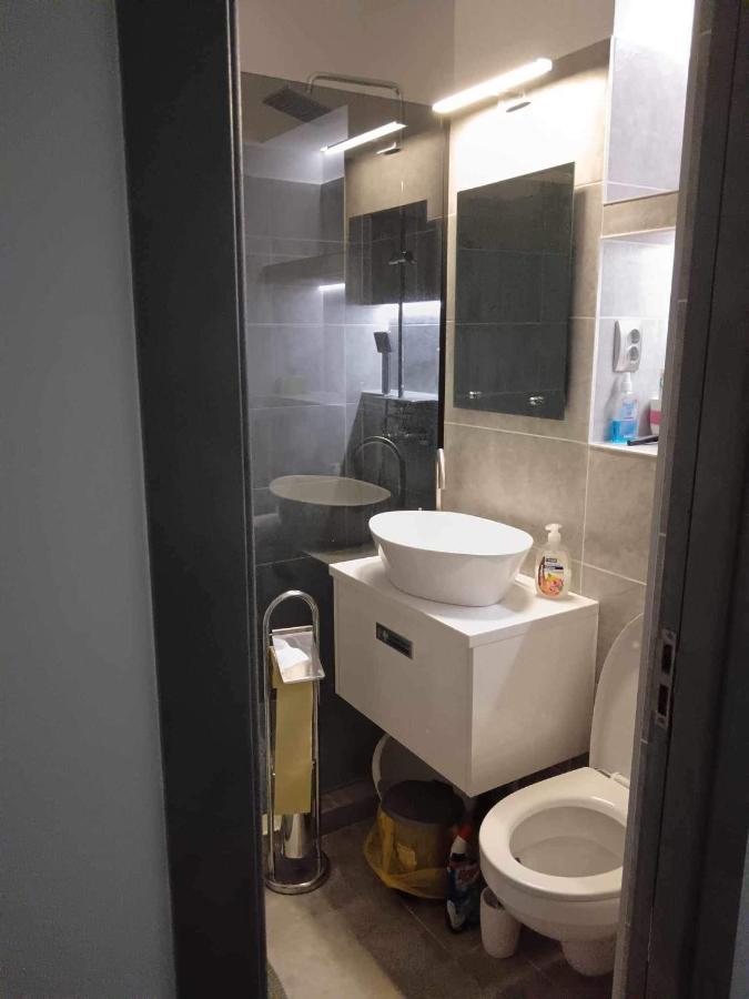 Enci Kiado Apartman Miercurea Ciuc Exterior photo